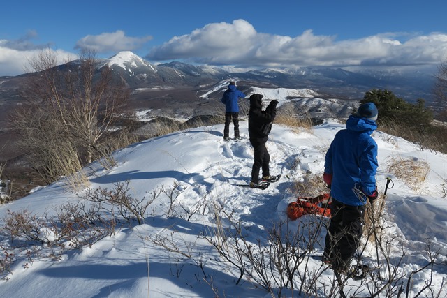 茅野駅集合＞スノーシューとアイゼンとピッケルを使う 霧ヶ峰と蓼科山