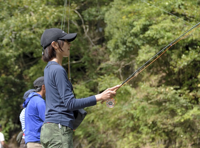 はじめてのフライフィッシング 朝霞ガーデン モンベル